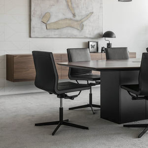 contemporary visitor chair 1