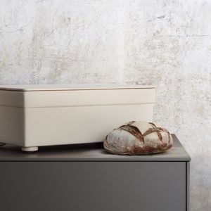 maple bread basket
