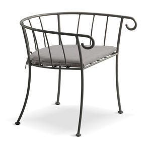 traditional garden chair 1