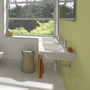 double washbasin
