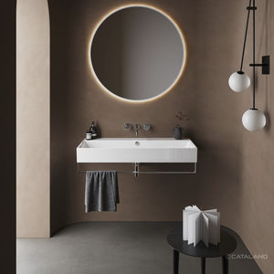 wall-mounted washbasin