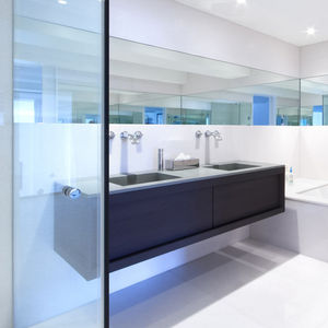 contemporary bathroom