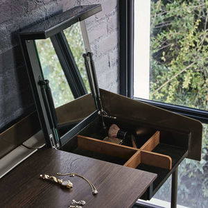 free-standing desk 1