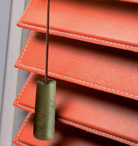 Venetian blinds / leather / chain-operated / blackout
