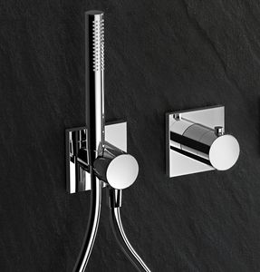 wall-mounted shower set