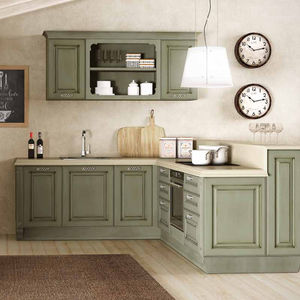 traditional kitchen 1