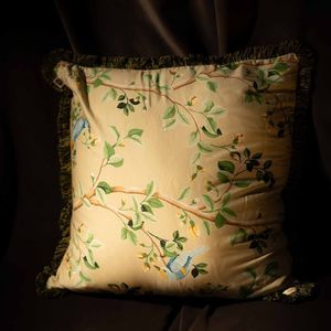 square cushion