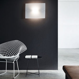 contemporary wall light