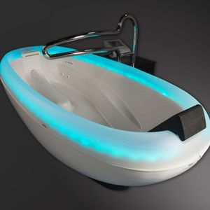 oval bathtub