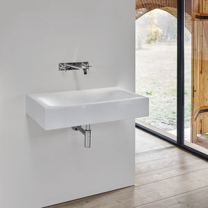 wall-mounted washbasin