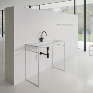 free-standing washbasin