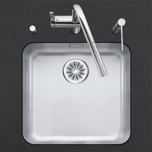 single-bowl kitchen sink
