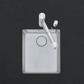 single-bowl kitchen sink
