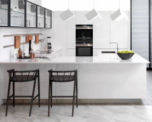 contemporary kitchen / glass / extruded aluminum / HPL