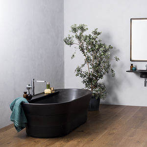 oval bathtub