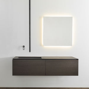 wall-mounted washbasin