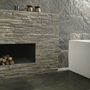 indoor tile / bathroom / wall / floor