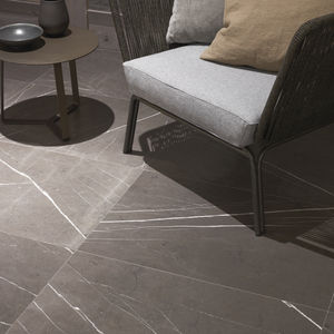 indoor tile / wall / floor / marble