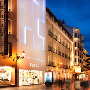 Solid Surface ventilated facade / Krion®