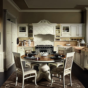 traditional kitchen 1