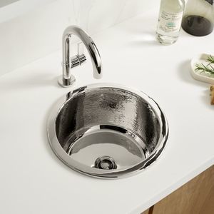 single-bowl kitchen sink 1