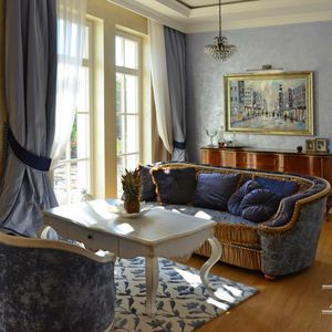traditional sofa 1
