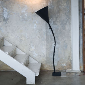 floor-standing lamp