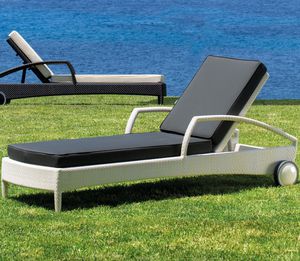 contemporary sun lounger