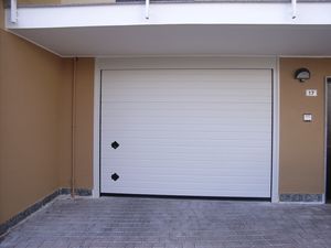 sectional garage door