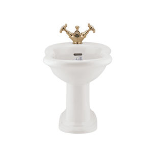 porcelain bidet
