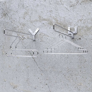 wall-mounted coat hanger rack 1