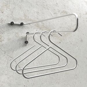wall-mounted coat hanger rack 1