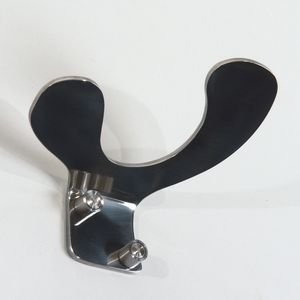 wall-mounted coat rack 1