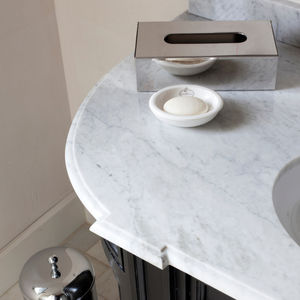 free-standing tissue dispenser 1