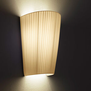 contemporary wall light 1