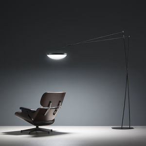 floor-standing lamp