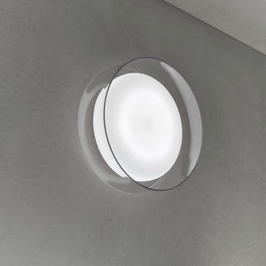 contemporary wall light