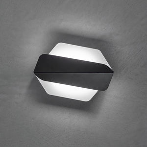 contemporary wall light