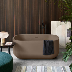 oval bathtub
