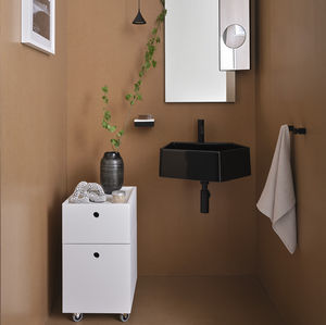 wall-mounted washbasin