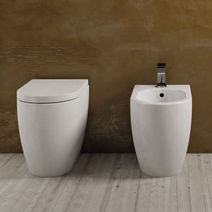 free-standing toilet 1