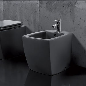 ceramic bidet