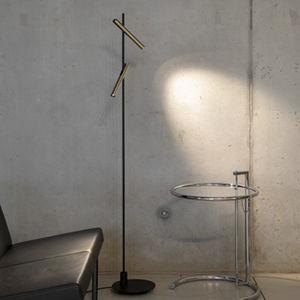 floor-standing lamp