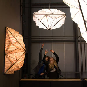 contemporary wall light