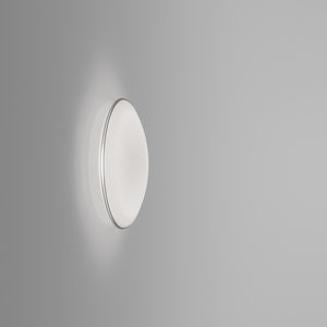 contemporary wall light