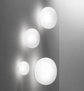 contemporary wall light