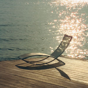 contemporary sun lounger