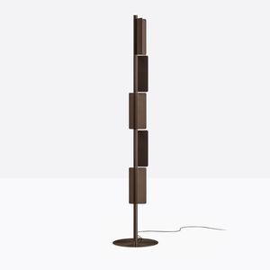 floor-standing lamp