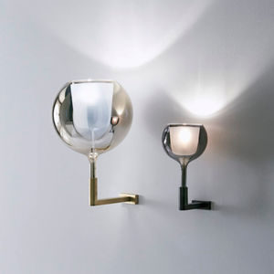 contemporary wall light