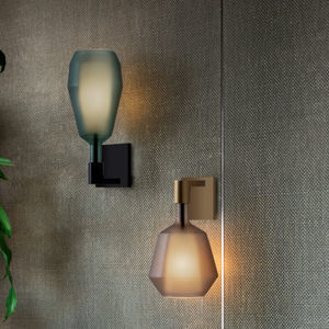 contemporary wall light